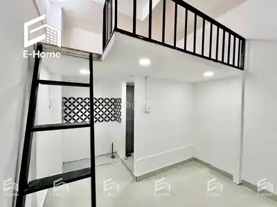 Квартира с антресолью и высоким потолком, Ле Ван Си, Фунюан