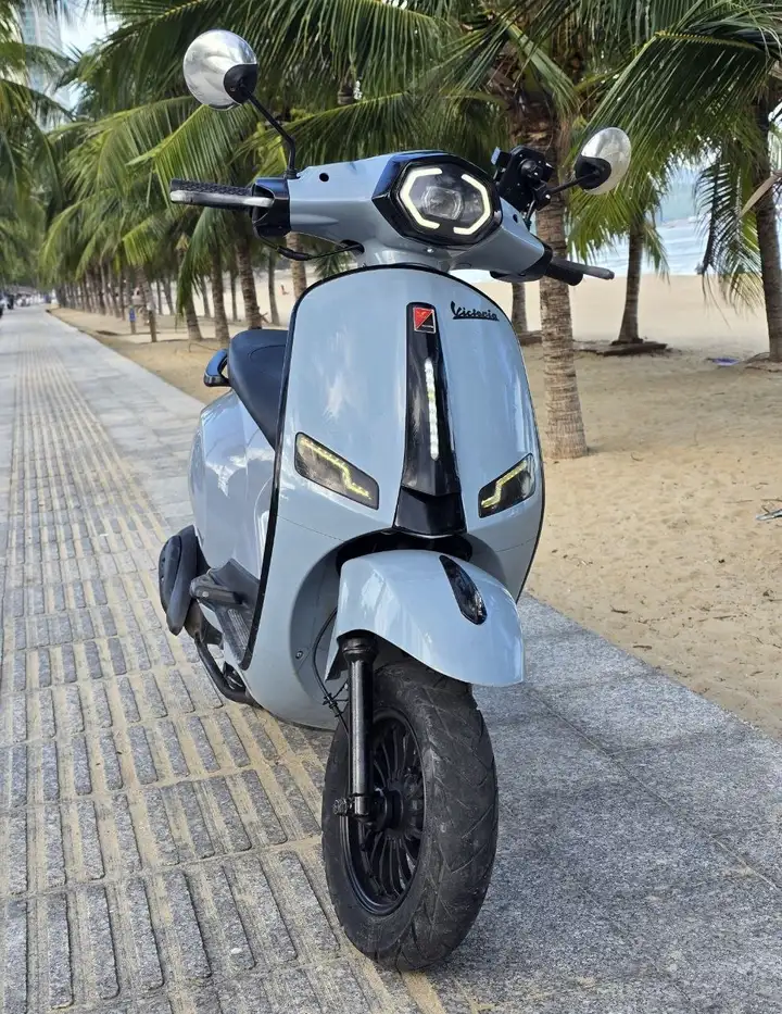 Victoria 50cc в стиле Vespa Sprint