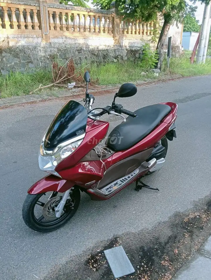 Honda PCX 2012 красный, сборка Таиланд