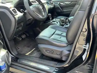 Nissan X-Trail 2016 черный 7 мест