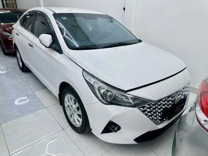 Hyundai Accent 2023, АКПП, белый, 78 000 км