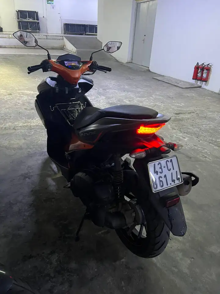 Мопед Yamaha NVX 2019 125 кубов