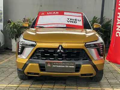 XFORCE PREMIUM 2024 желтый, небольшой пробег 63 000 км, полная комплектация
