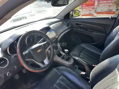 Chevrolet Cruze 2017 механическая белая