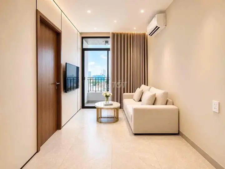 1N1K 40m2 bancol thoáng, Full nội thất, oto đỗ cửa, gần bến xe Mỹ Đình