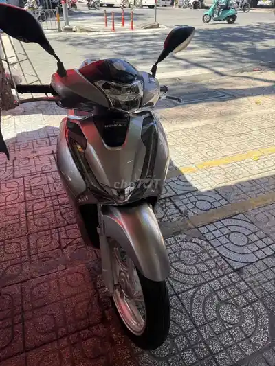 Honda SH 150 2018 7852 км серый