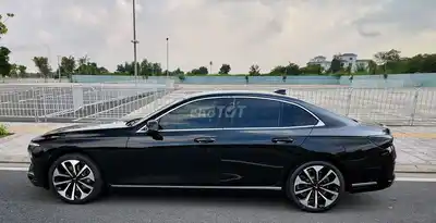 VinFast Lux A 2.0 Premium, черный, 39 000 км