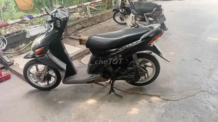 Honda Click 2011, механика, документы в порядке