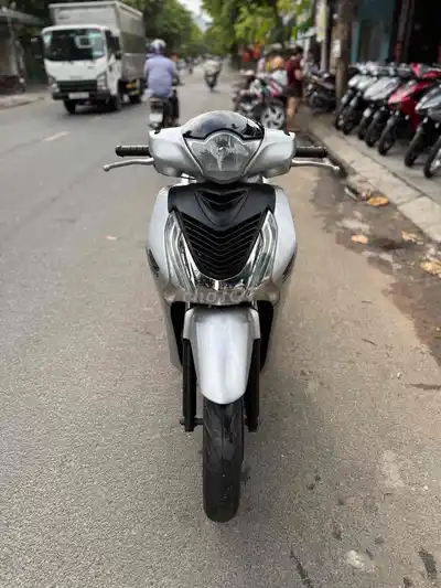 Honda SH 150i 2014 серебристый