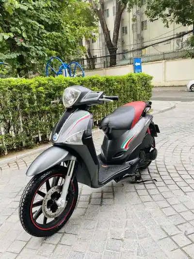 Серый цемент Piaggio Liberty 3vie
