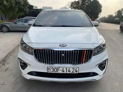 Kia Sedona 2018 2.2 DATH белый дизель автомат 88000 км