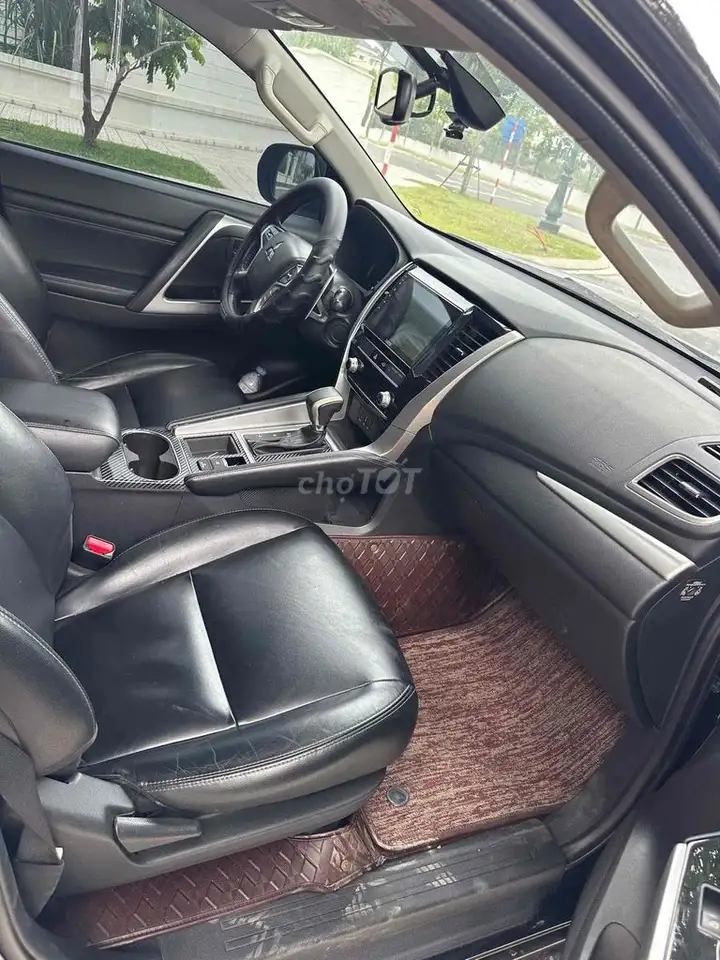 Mitsubishi Pajero Sport 2021, 2WD, черный