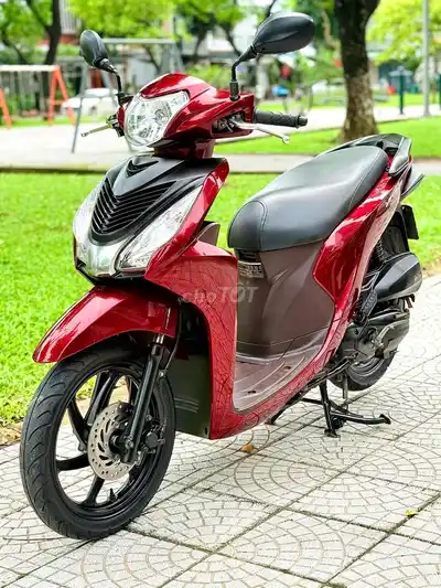Honda Vision 2016 Красный