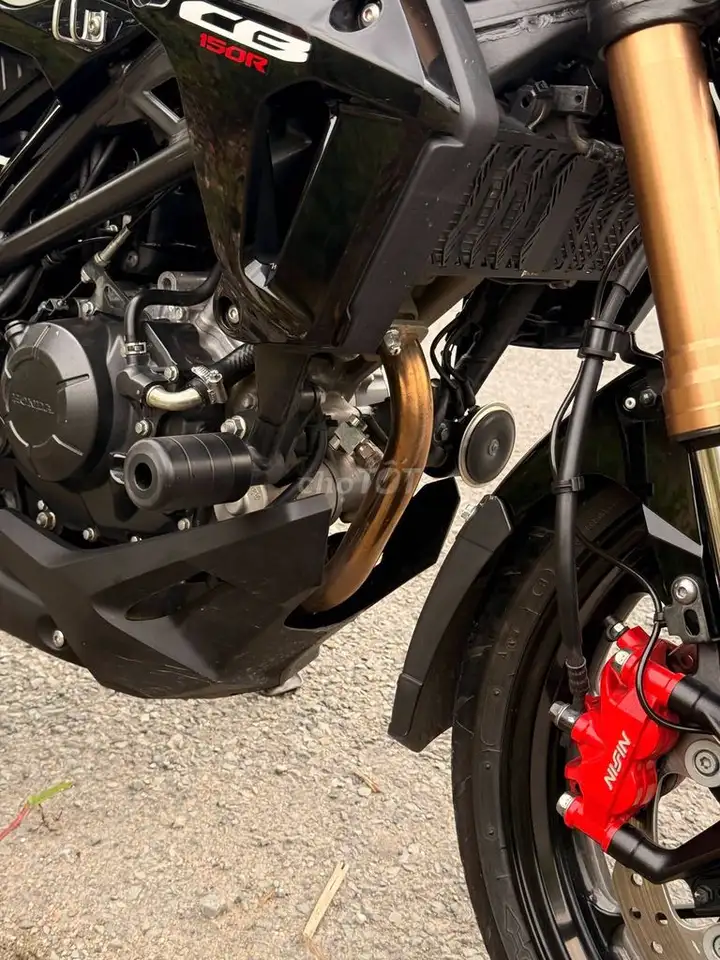 Honda CB150R Тайланд Белый Красный Черный