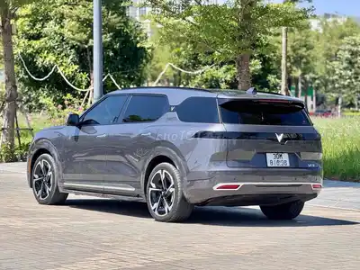 VF9 Plus 2023 Pioneer с арендой батареи в отличном состоянии