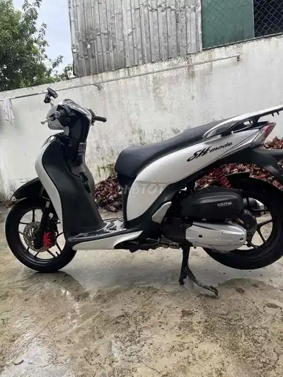 Honda SH Mode 2019 бело-чёрный, замок SMK