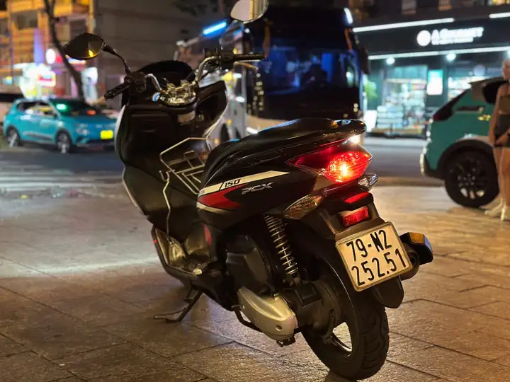 Honda PCX 2011, 125 куб.