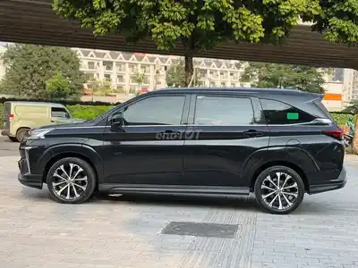 Toyota Veloz Cross 2022 1.5 Top Черный оригинал проверка