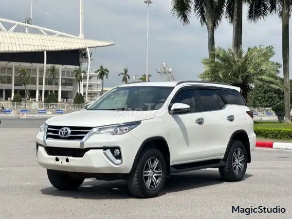 Toyota Fortuner 2020 2.4G 4x2 AT Белый 78 000 км