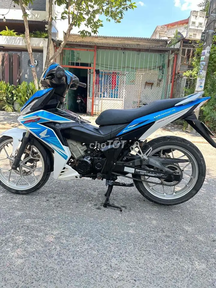 Honda Winner V1 2018 сине-белый 74 км