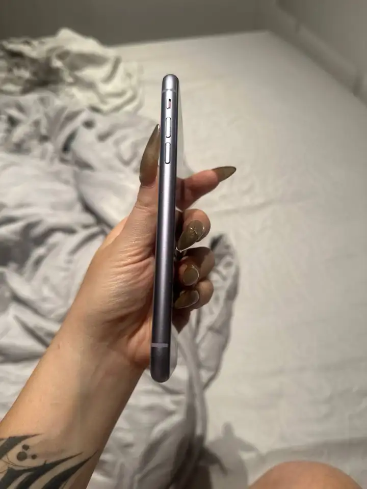 iPhone 11 64 ГБ