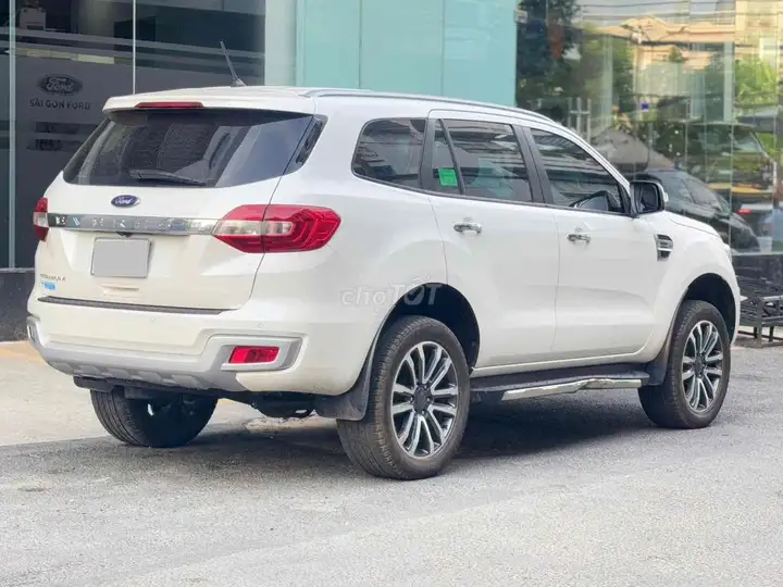 Everest 2022 2.0 Bi-Turbo 1 привод, продажа в Ford