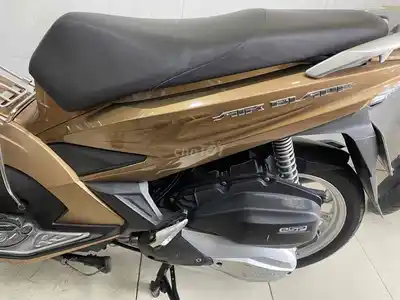 Honda Air Blade Fi 125 куб. см, 2017 г., бронзовое золото