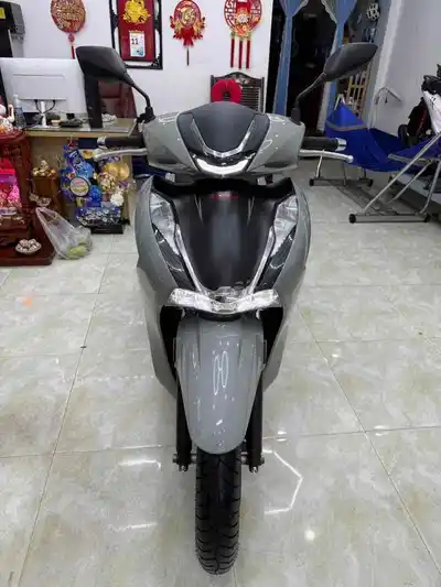 Honda SH 350i 2023 серый цемент Таиланд