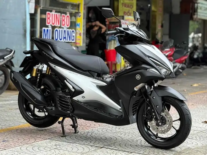 Yamaha NVX 2019 черный/серебристый, Smartkey, ABS, отличное состояние