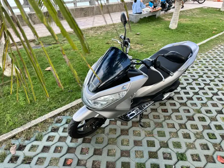 HONDA PCX-2