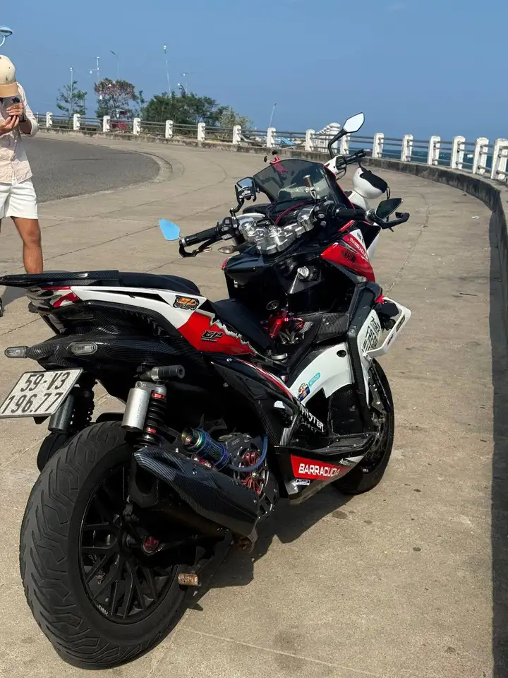 Yamaha NVX 155 в тюнинге Barracuda