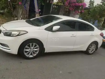 Kia K3 Белый 5 мест