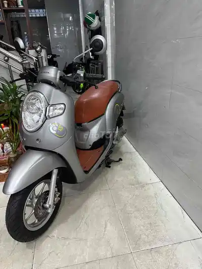 Honda Scoopy Тайский 2024 Серебристый 1420 км