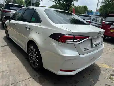 Toyota Corolla Altis 1.8V 2024 белый, пробег 70 800 км