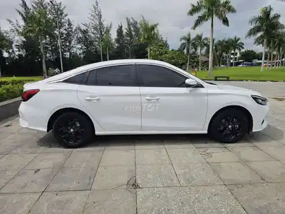MG MG5 STD 2024 Белый Автомат 39.000 км