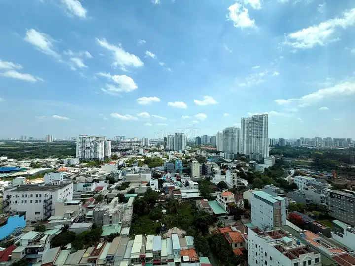 Hoанг Anh Gold House | 110,6м² (3сп-2вц) | Сo Хонг. Вид на PMH. Высокие потолки