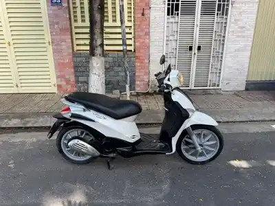 Скутер Piaggio Liberty 125