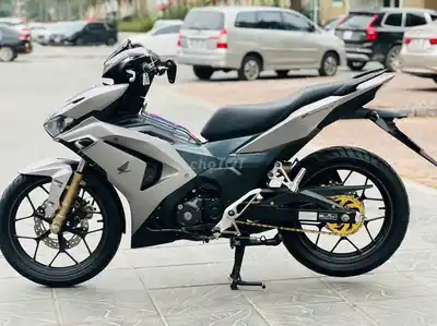 Honda Winner V3 150 серый, в собственности, родной мотор