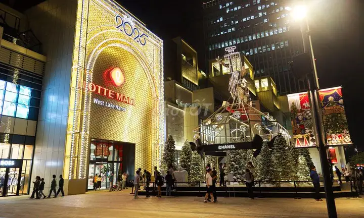 Сдается дом целиком на улице Лак Лонг Куан – рядом с Lotte Mall Tay Ho