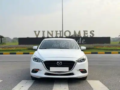 Mazda M3 2018 белый 89 000 км