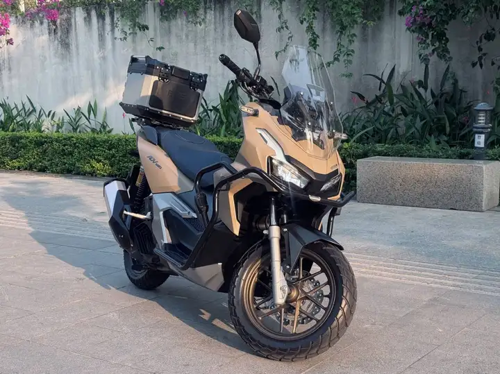 Honda ADV 160 2024