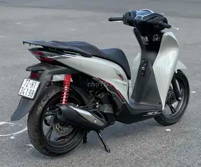 Хонда SH 160i ABS 2025 Серый, запах 26 км, владелец
