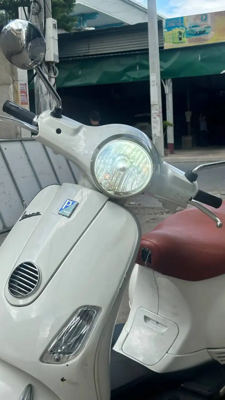 Vespa LX 125