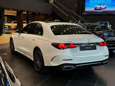 Mercedes-Benz E300 AMG 2026 Белый