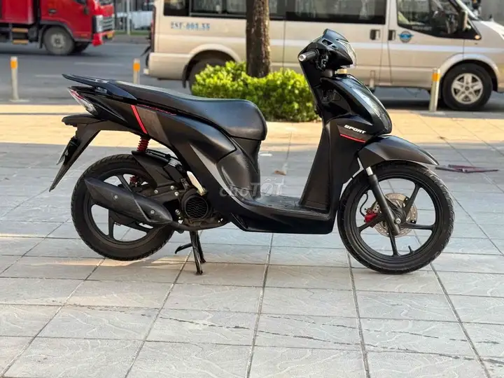 Honda Vision черный матовый спортивный, рег. 2025