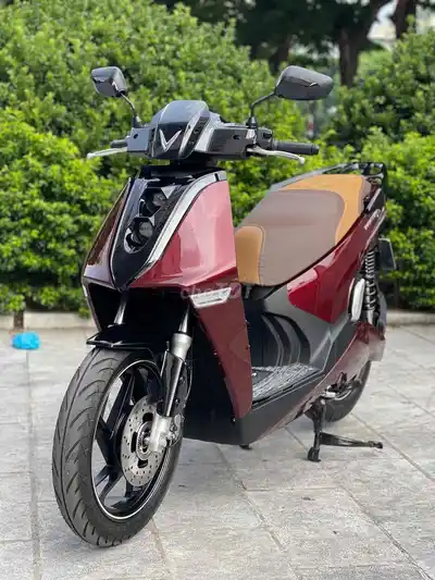 Vinfast Theon S 2026 Красный 300 км