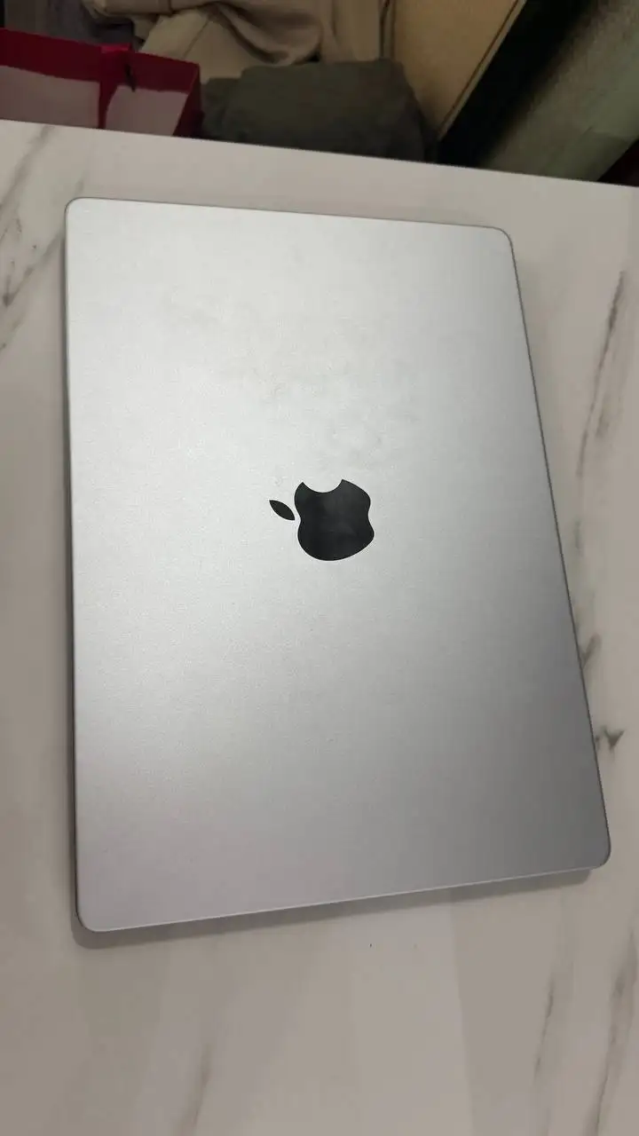 MacBook Pro 14” M4