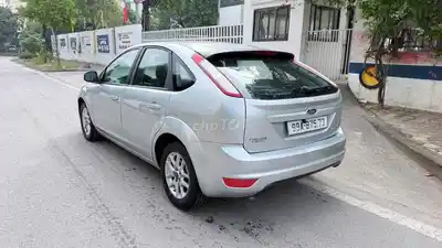 Ford Focus 2010 автомат серебристый