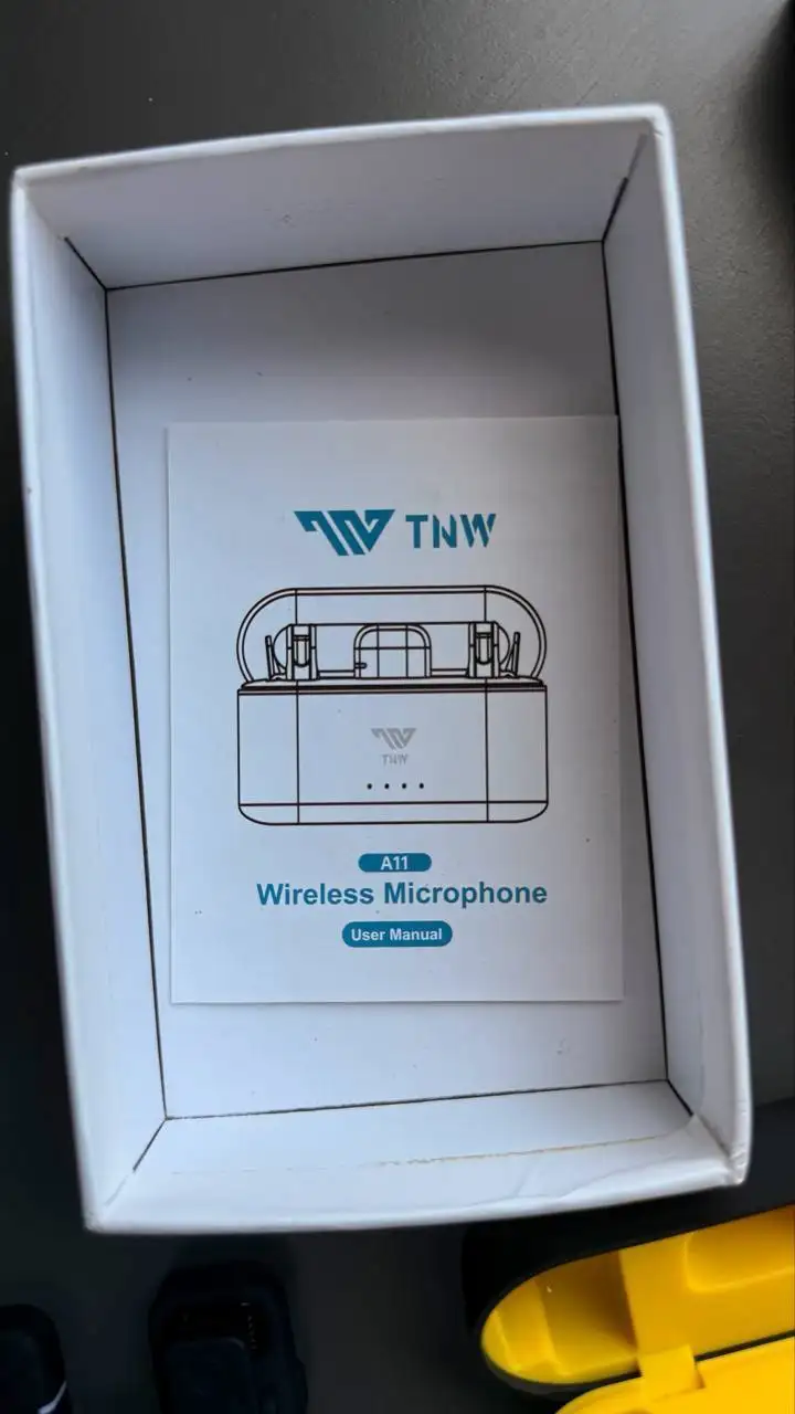 Беспроводной микрофон TNW A11 (2 микрофона + кейс)
