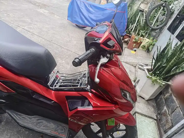 Honda Airblade 125 2023 Красный 27500 км